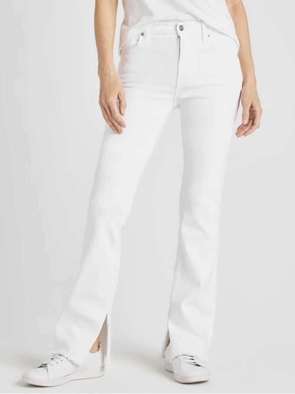 NWT Splendid Mid-Rise Bootcut Jeans in White, Size 23